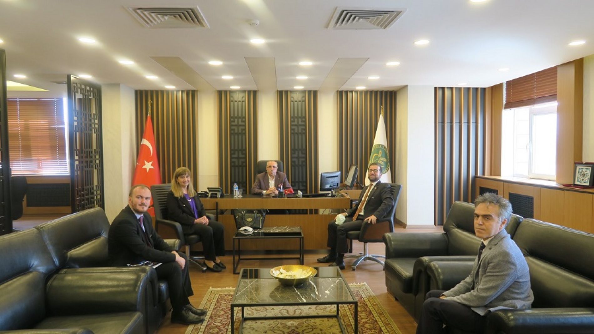 Ostim Üniversitesi Rektörü Sn Prof. Dr. Murat Ali YÜLEK ve Beraberindeki Heyet Borsamızı ziyaret etti…