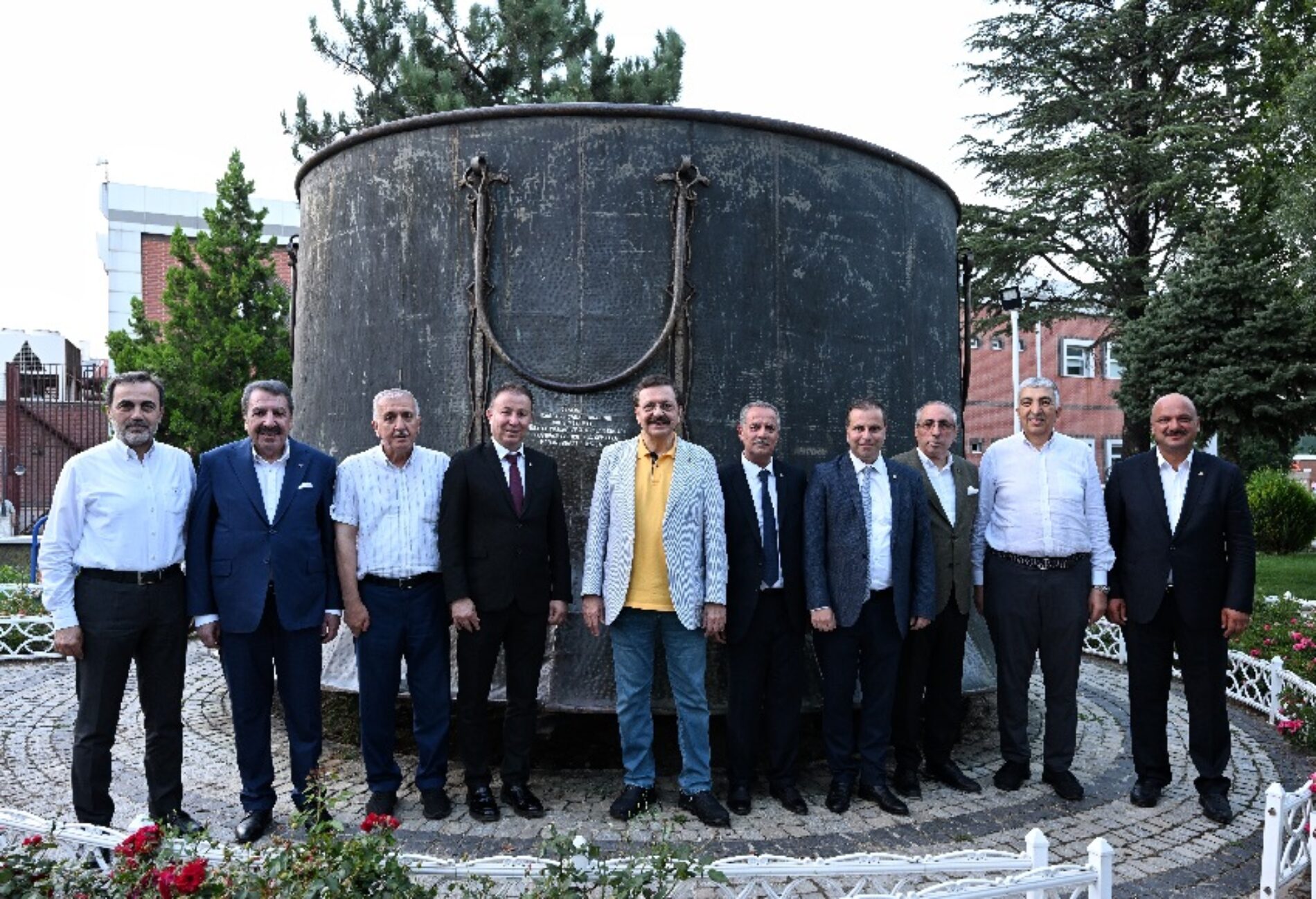 Başkanımız Sn Yahya TOPLU, Akşehir Ticaret ve Sanayi Odası Yönetim Kurulu Başkanı Sn Ender KALKAN’ı Ziyaret etti…