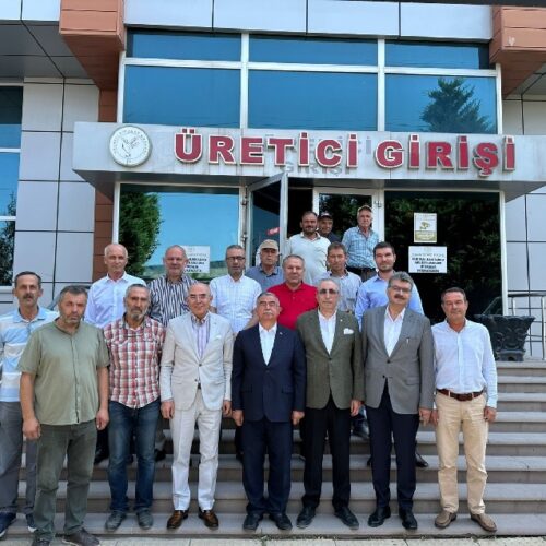 Cumhurbaşkanlığı Yüksek İstişare Kurulu Üyesi Sn İsmet Yılmaz, MHP Genel Başkan Yrd. ve Ankara Milletvekili Sn Mevlüt Karakaya ile AK Parti Konya Milletvekili Sn Orhan Erdem, Başkanımız Sn Yahya TOPLU’yu Makamında Ziyaret Etti…