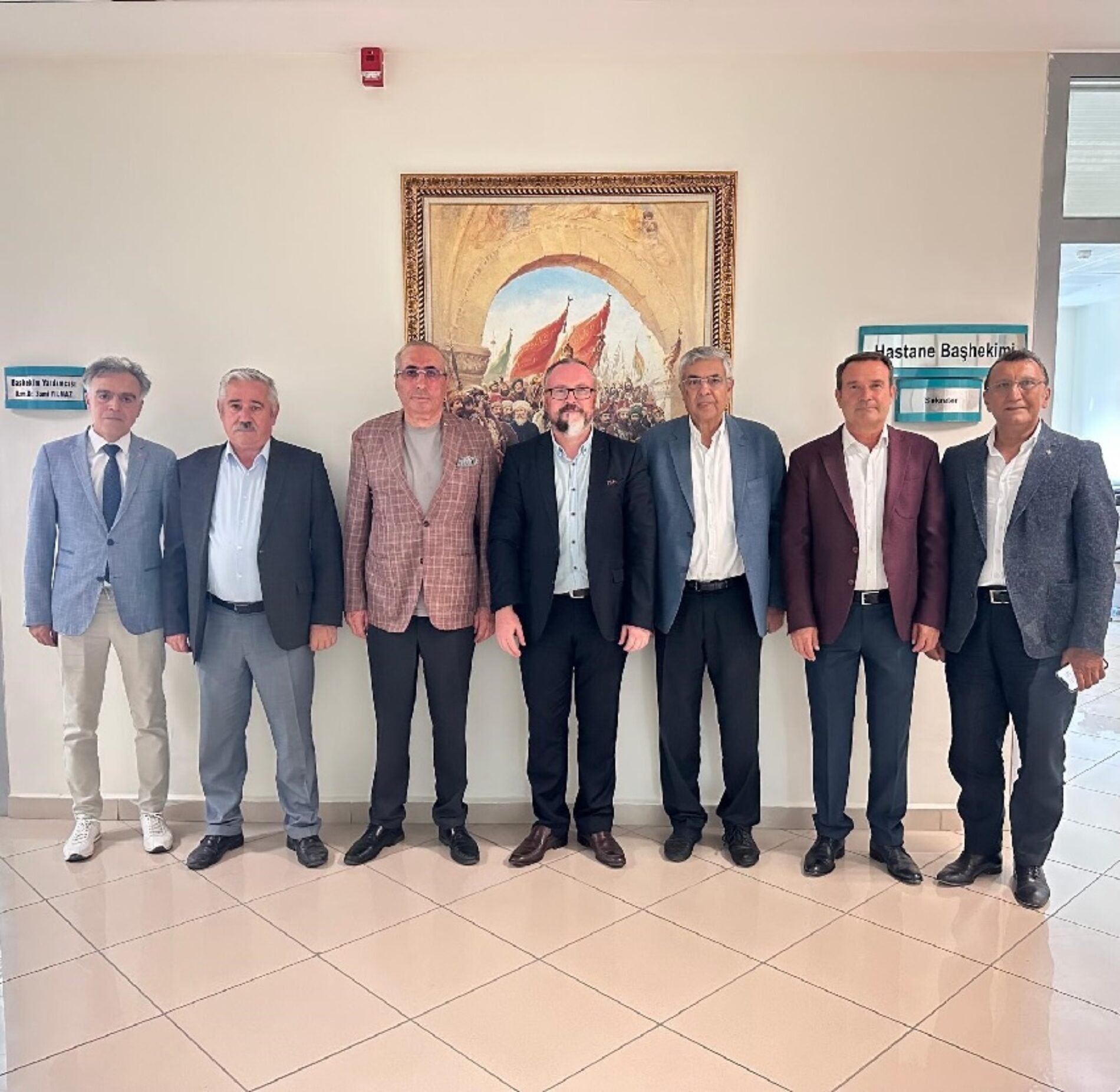 Başkanımız Sn Yahya TOPLU, Meclis Başkanımız Sn Ali ŞEREN ve Yönetim Kurulu Üyelerimiz Polatlı DUATEPE Devlet Hastanesi Başhekimi Sn Op. Dr. Cemalettin KUNAT’ı Makamında ziyaret ettiler…