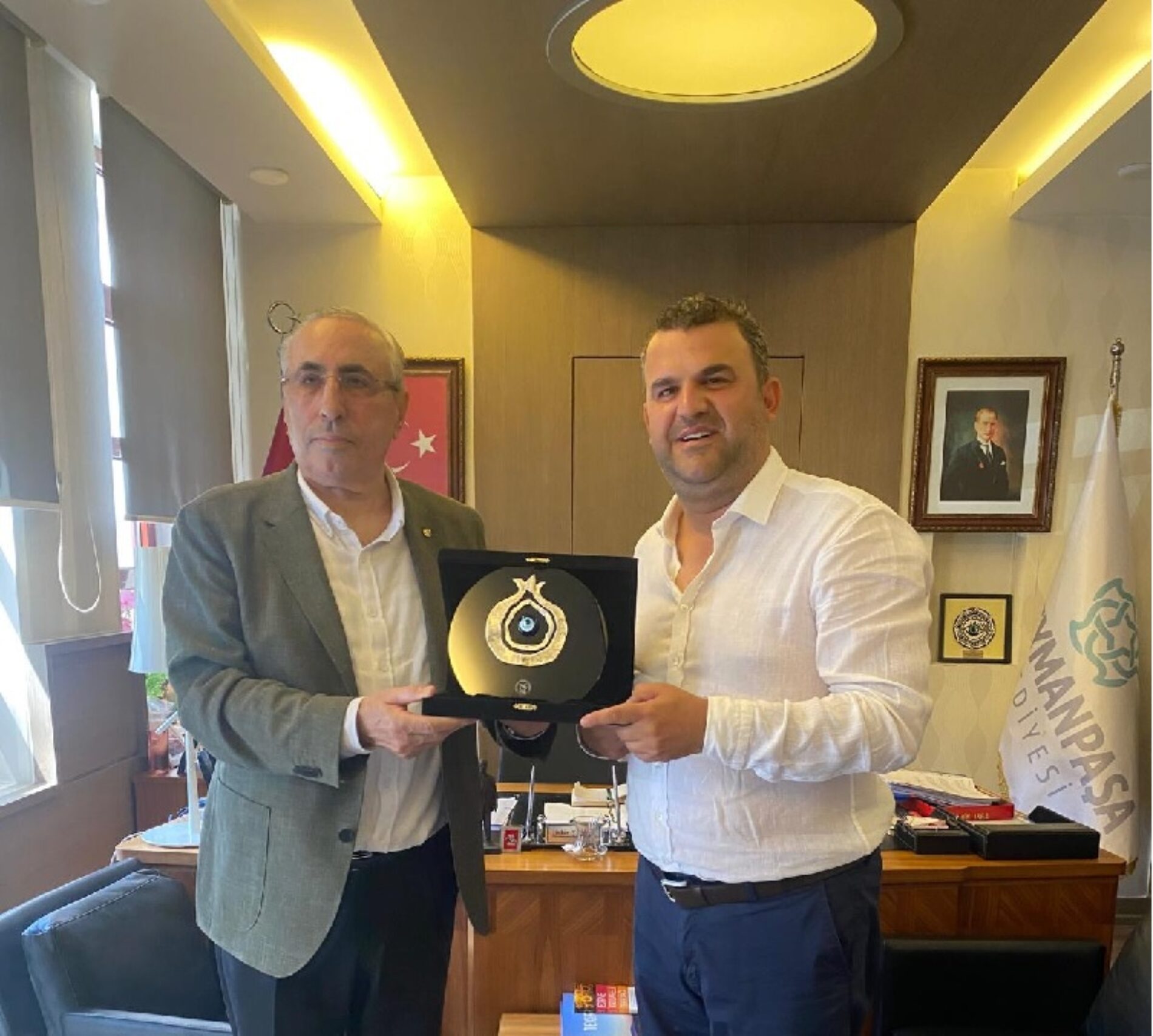 Başkanımız Sn Yahya TOPLU, Süleymanpaşa Belediye Başkanı Sn Volkan NALLAR’ı Makamında Ziyaret Etti…