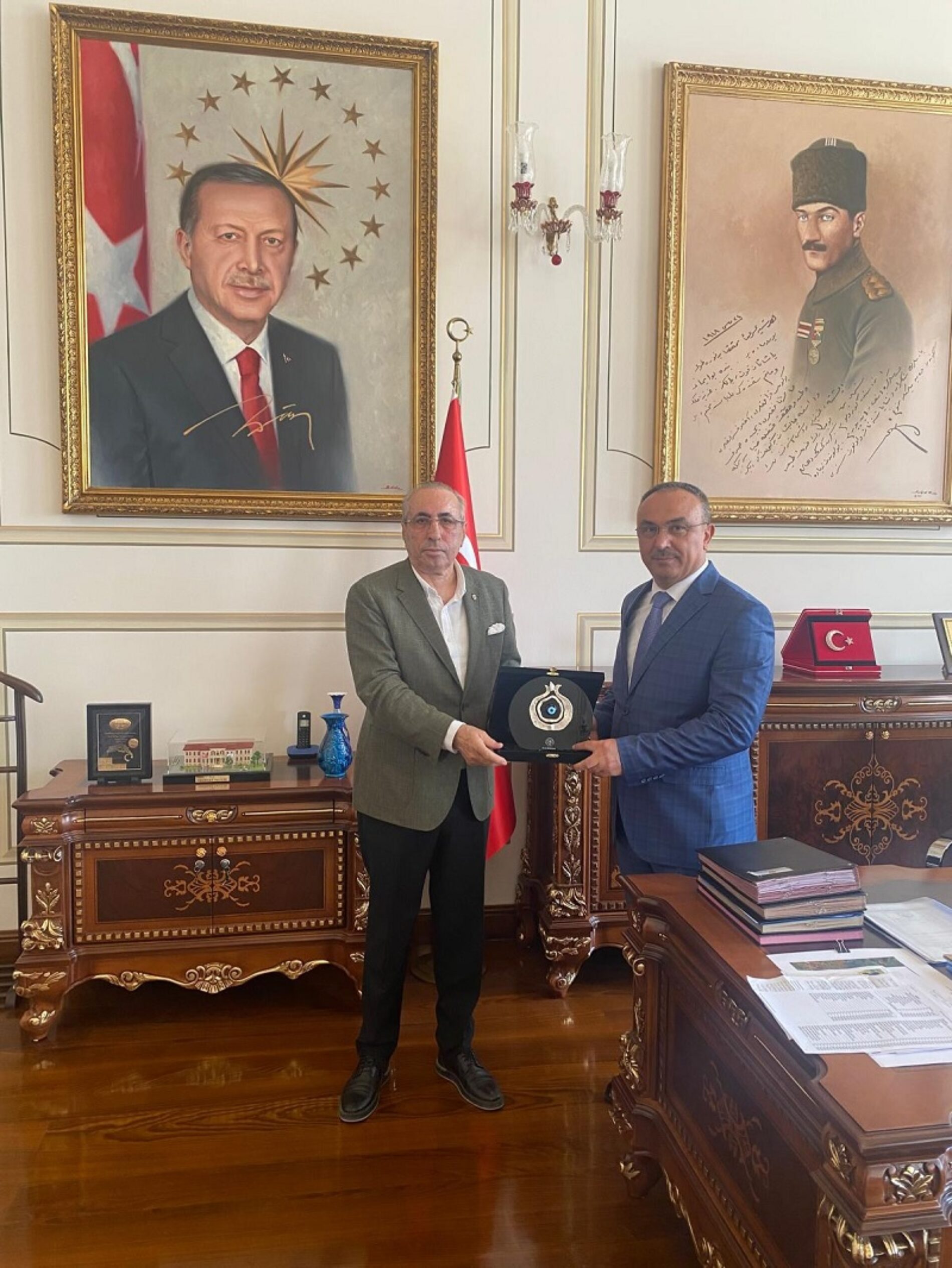 T.C. Tekirdağ Valisi Sn Recep SOYTÜRK’ü Başkanımız Sn Yahya TOPLU Makamında Ziyaret Etti…