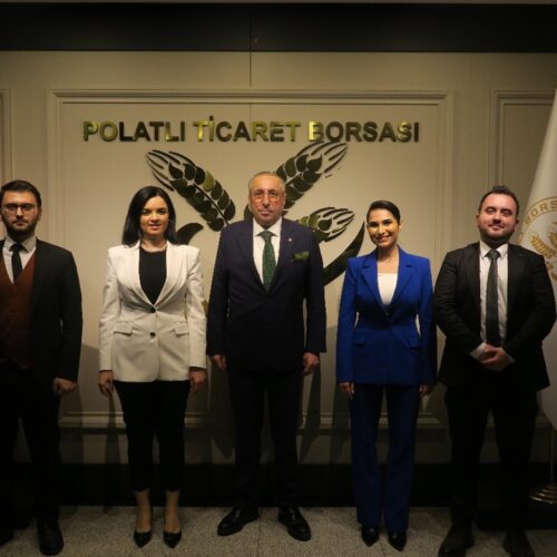 Ticaret Bakanlığı Lisanslı Depoculuk Daire Başkanı Sn. Bahar EMRE ve Beraberindeki Heyet Başkanımız Sn Yahya TOPLU’yu Makamında ziyaret ettiler.